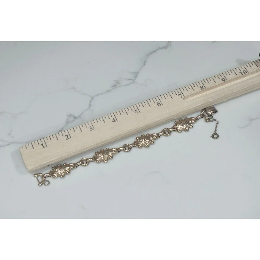 Vintage Barclay Bracelet Gold Tone Scroll Leaf Link Safety Chain 7.5